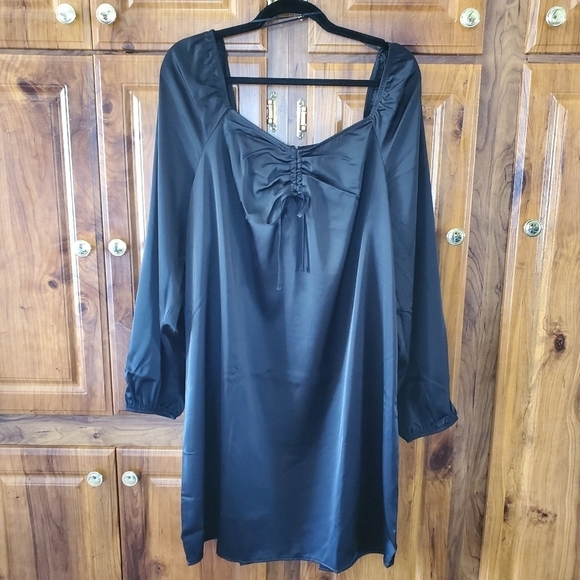 AND NOW THIS Black Size XXL Satinlike Long Sleeved Dress - Picture 1 of 4